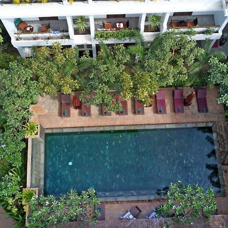 The Moon Residence & Spa Siem Reap Buitenkant foto