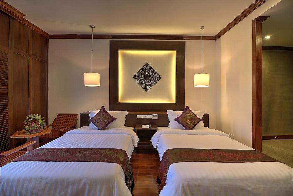 The Moon Residence & Spa Siem Reap Buitenkant foto