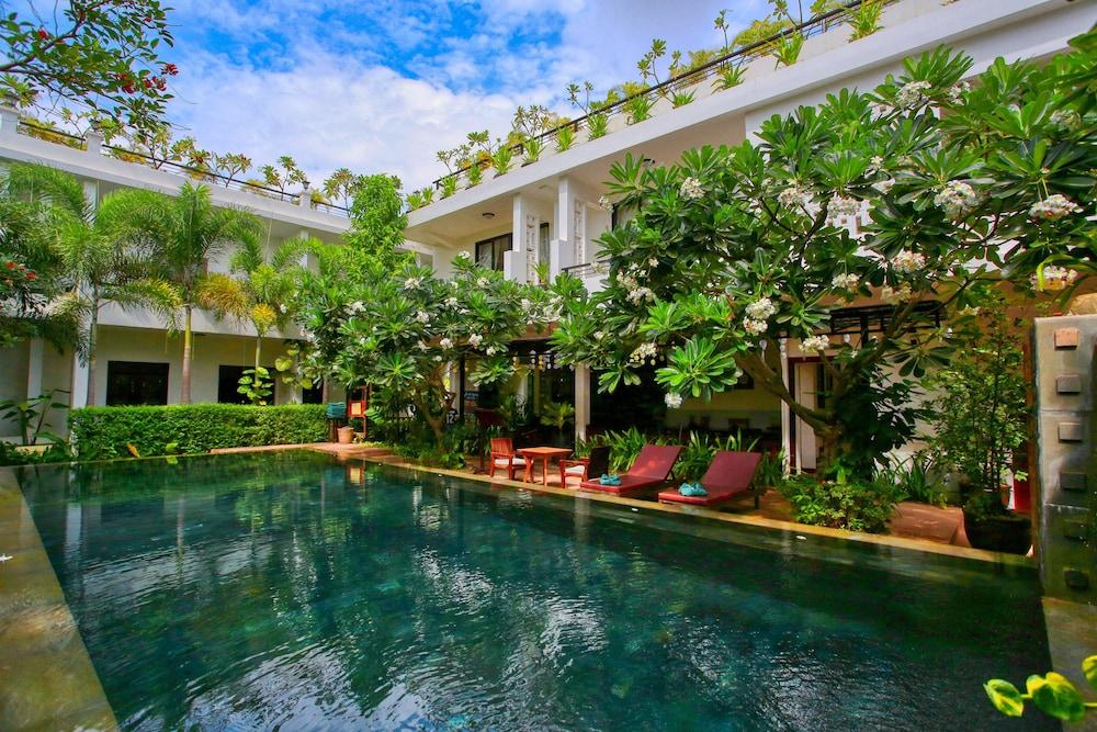 The Moon Residence & Spa Siem Reap Buitenkant foto