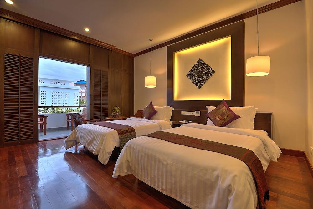 The Moon Residence & Spa Siem Reap Buitenkant foto