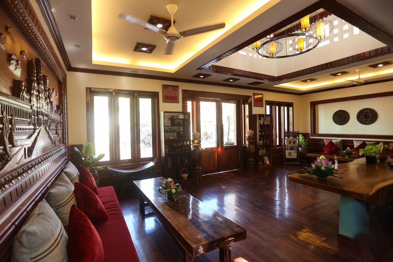 The Moon Residence & Spa Siem Reap Buitenkant foto