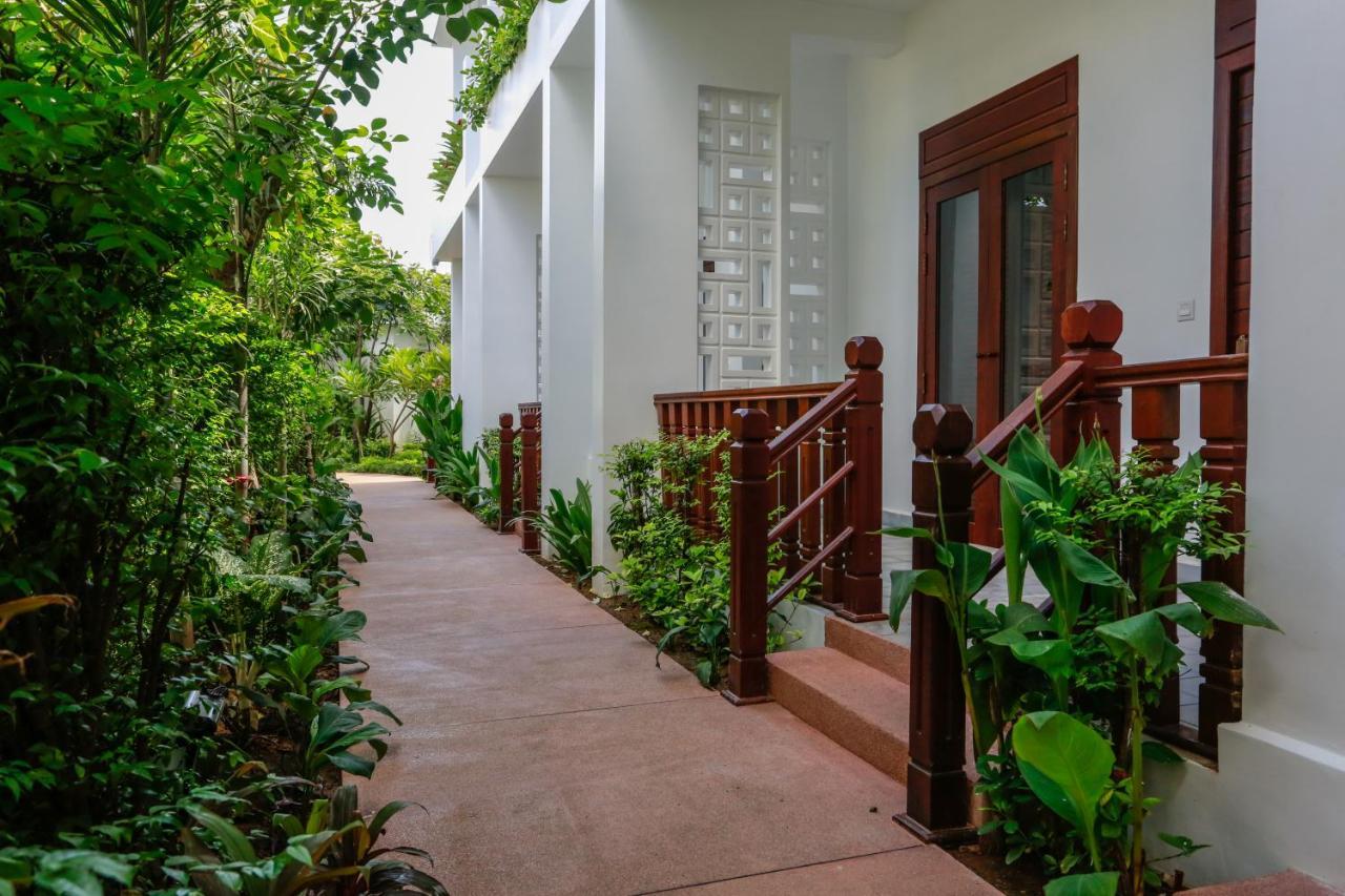 The Moon Residence & Spa Siem Reap Buitenkant foto